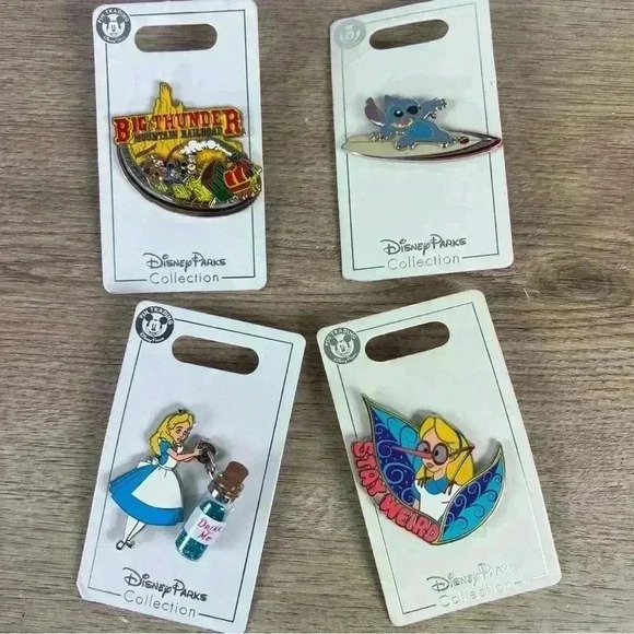 Disney pins bundle - Picture 2 of 3